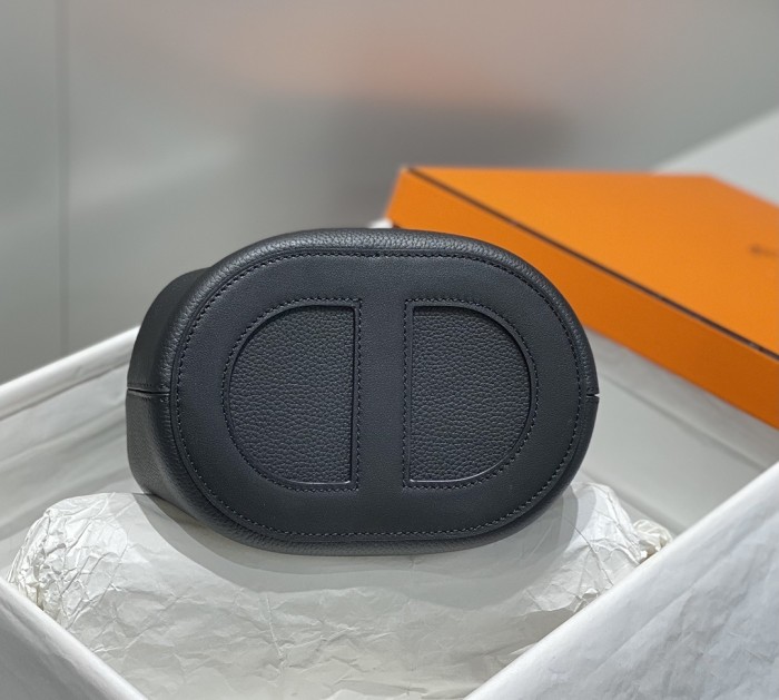 Hermes In-The-Loop 18 Clemence Leather“19.5*18*12CM”-0221=