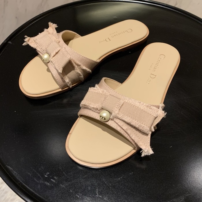 Adiorable SLIDES （Female）35-41=