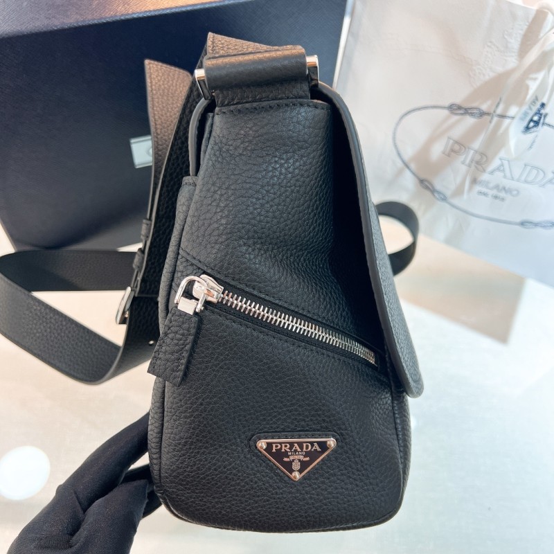 Logo-Embossed Leather Messenger Bag“22*22*12CM”-0801=