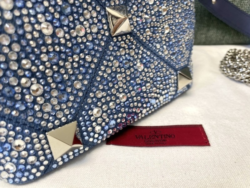 Roman Stud Embellished Denim Tote Bag“20*15*9CM”-028=