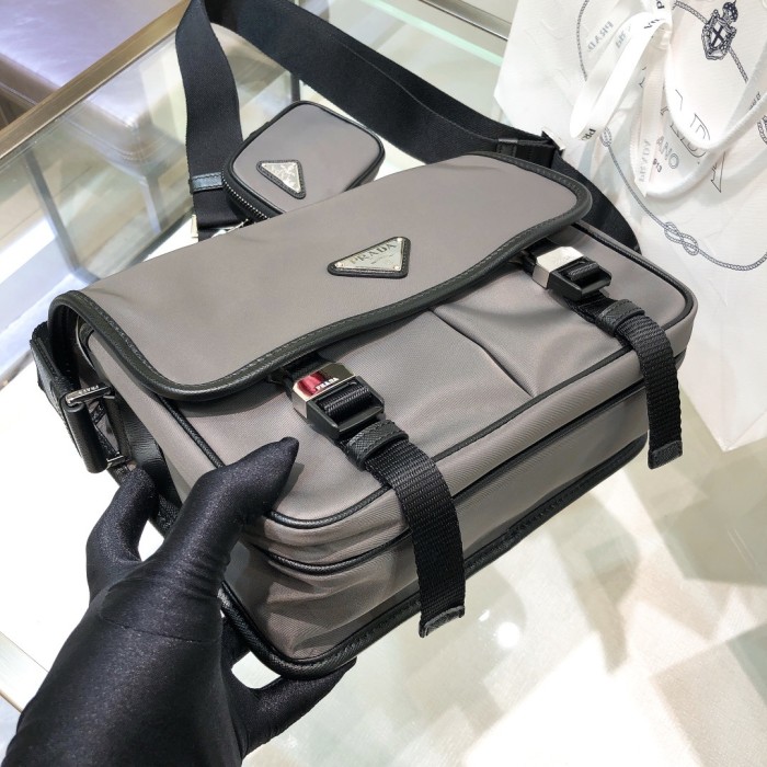 Re-Nylon And Saffiano Leather Shoulder Bag“26*19*10CM”-088=