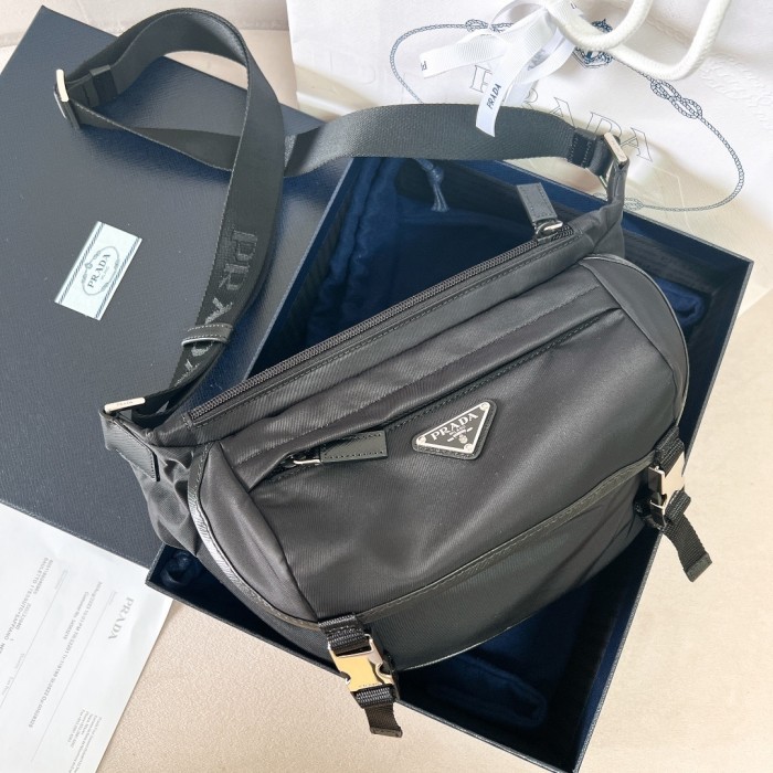 Re-Nylon And Saffiano Leather Shoulder Bag“22*12.5*10CM”-087=