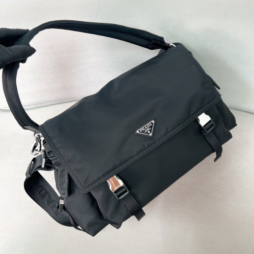 Explore Re-Nylon and leather bag“42*22*20CM”-0801=
