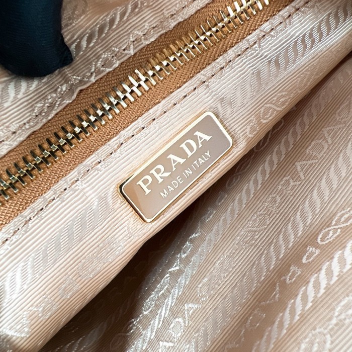 Re-Edition 1978 Re-Nylon And Saffiano Leather Bag“21*17*8CM”-087=