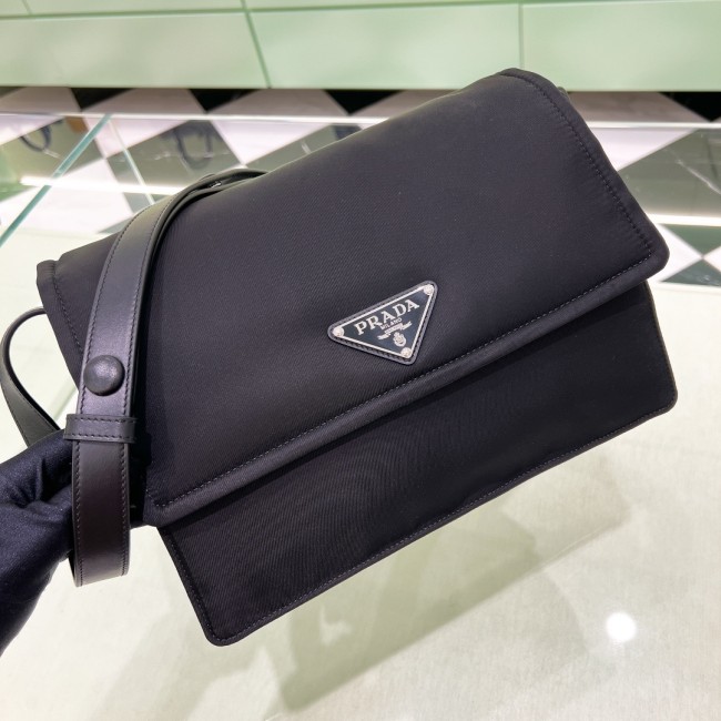 Padded Re-Nylon Shoulder Bag“30*21.5*12CM”-089=