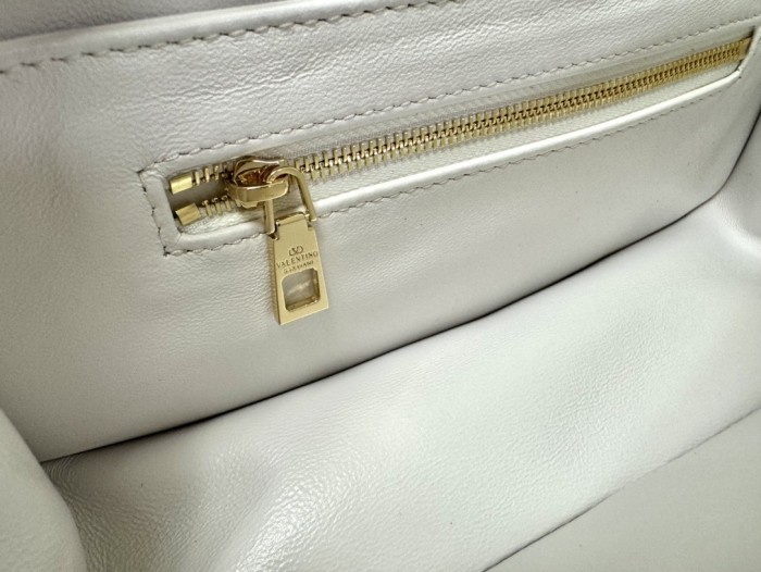 Vlogo 1960 Nappa Leather Shoulder Bag“26*13*9CM”-008=