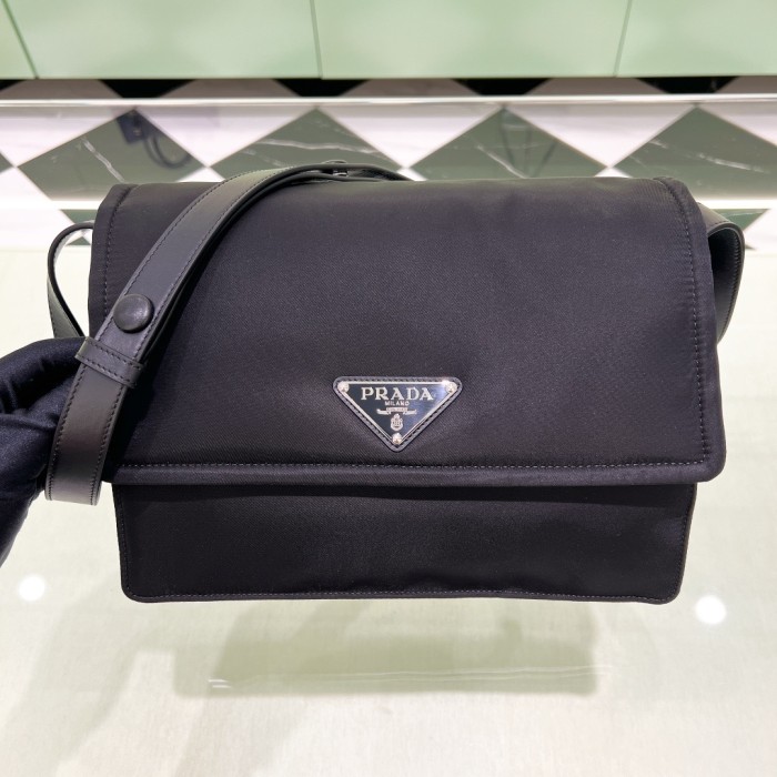 Padded Re-Nylon Shoulder Bag“30*21.5*12CM”-089=