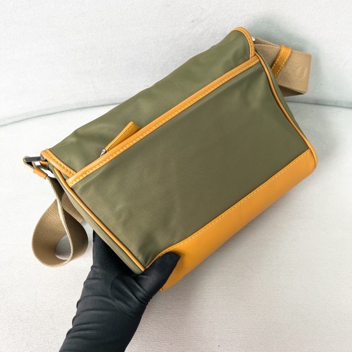 Re-Nylon And Saffiano Leather Shoulder Bag“25*18*10.5CM”-088=
