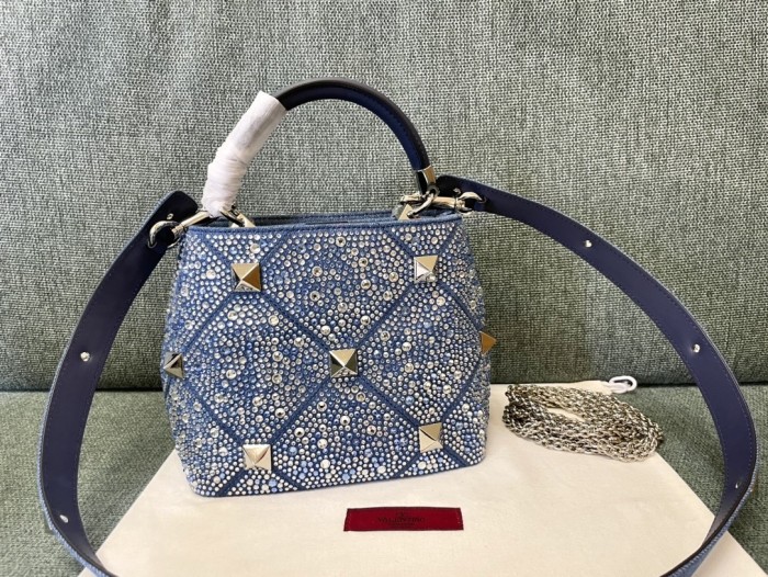 Roman Stud Embellished Denim Tote Bag“21*17*13CM”-068=