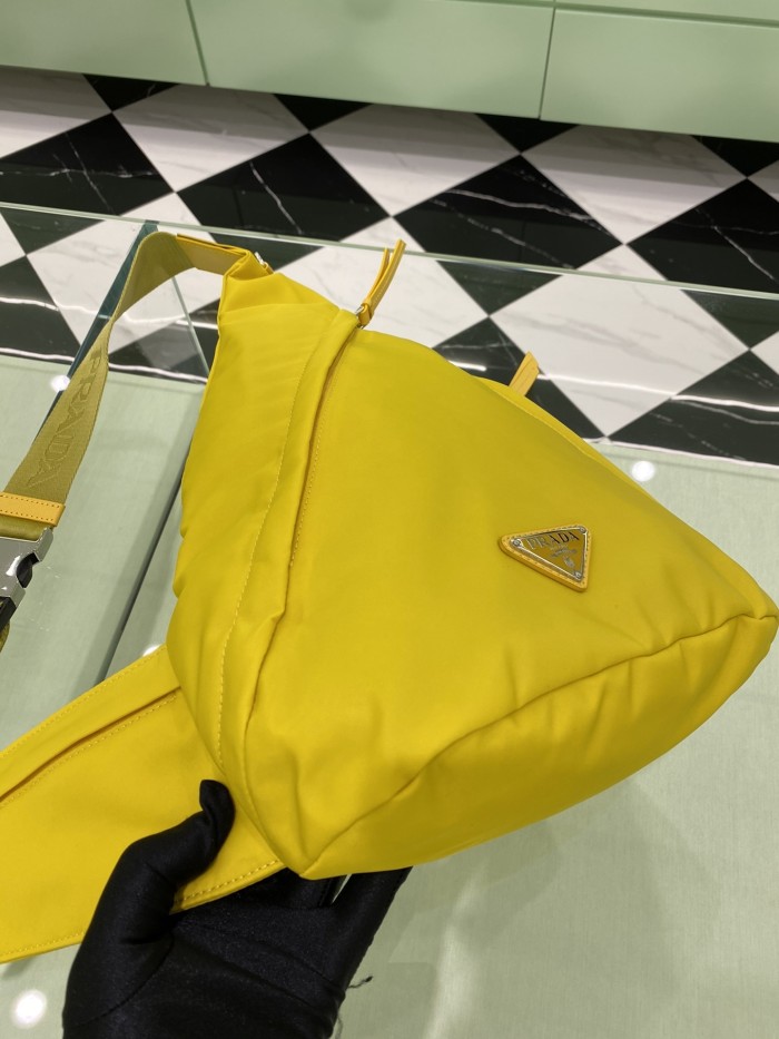 Cross Re-Nylon Bag“37.5*26.5CM”-086=