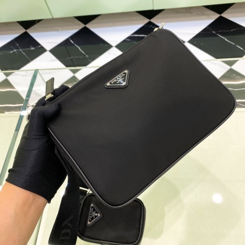 Pre-Owned 2010 Saffiano Travel Shoulder Bag“24*18.5*6CM”-086=