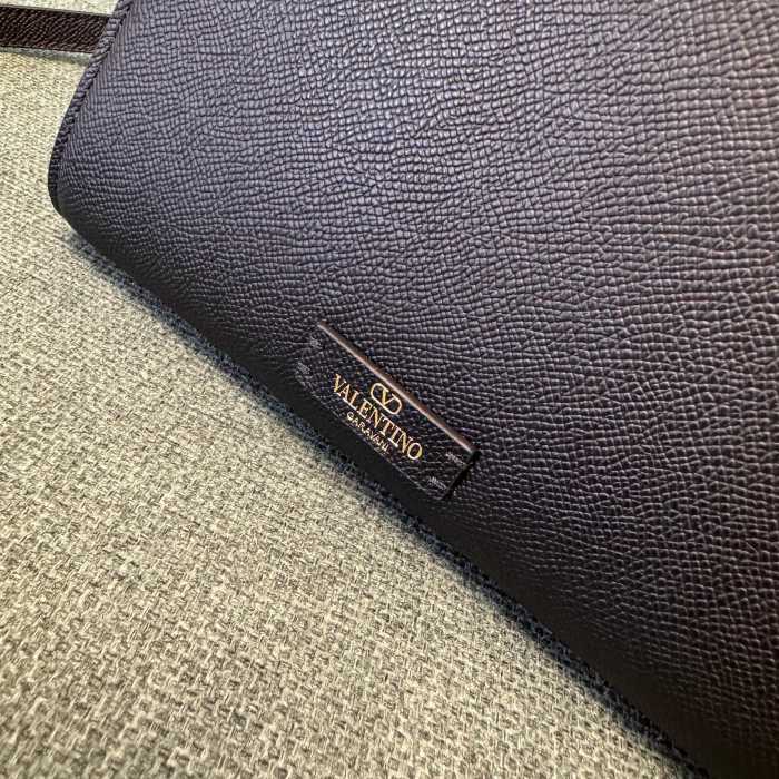 Vsling Small Handbag In Grainy Calfskin With Jewel Logo“22*16*9CM”-057=