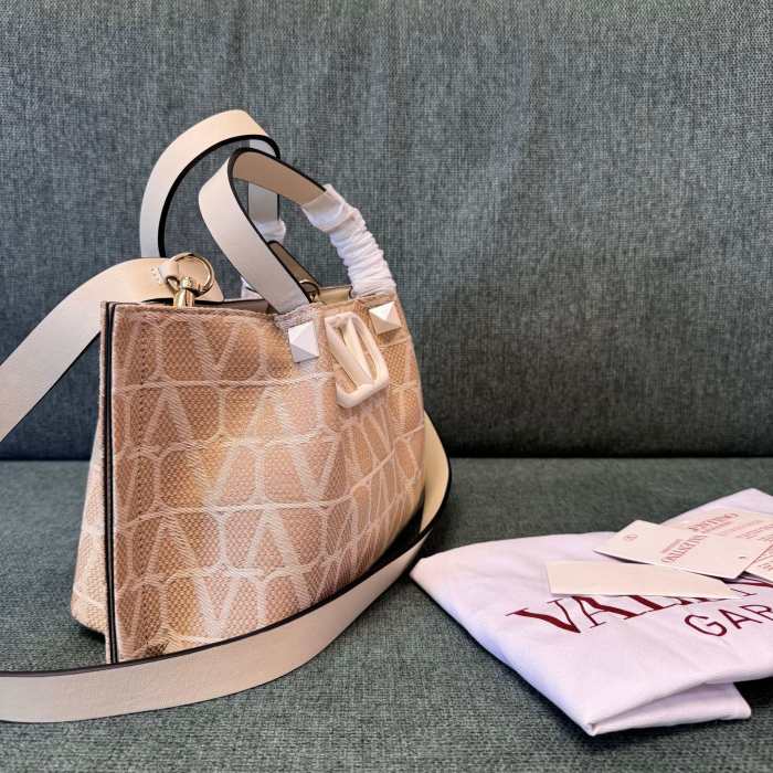 VLOGO SIGNATURE Tote“25*18*12CM”-047=