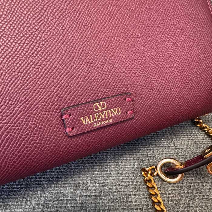 Vsling Small Handbag In Grainy Calfskin With Jewel Logo“22*16*9CM”-057=