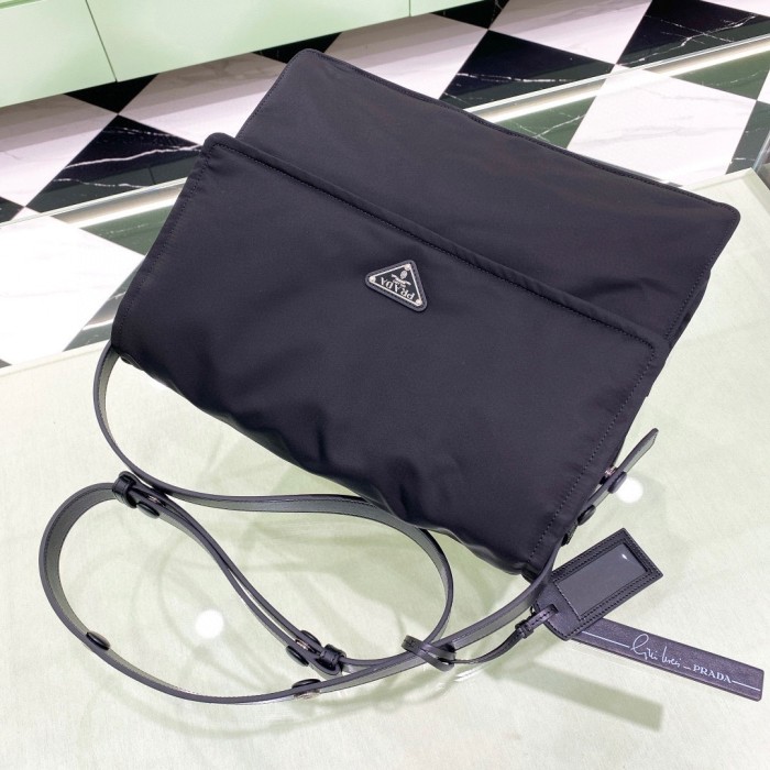 Cini Re-nylon Large Padded Shoulder Bag“23*16*11CM”-088=