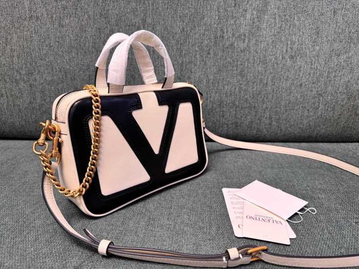 Viva Superstar Nappa Leather Handbag“23*16*8CM”-007=