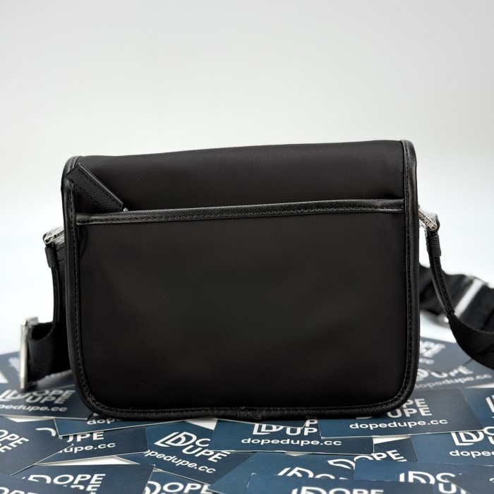 Re-nylon And Saffiano Leather Shoulder Bag“22*16*8.5CM”-087