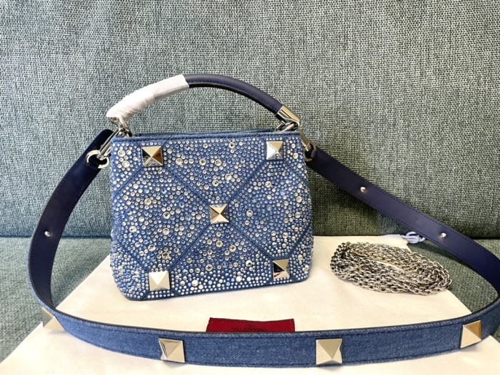 Roman Stud Embellished Denim Tote Bag“20*15*9CM”-028=
