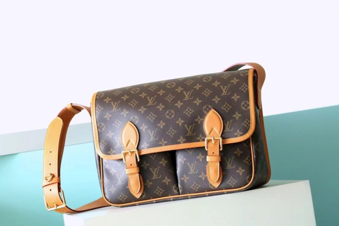 Satchel “35.5*24*12CM” 056