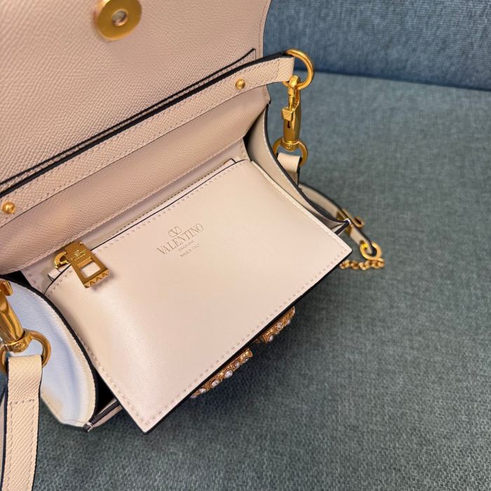 Vsling Small Handbag In Grainy Calfskin With Jewel Logo“22*16*9CM”-057=