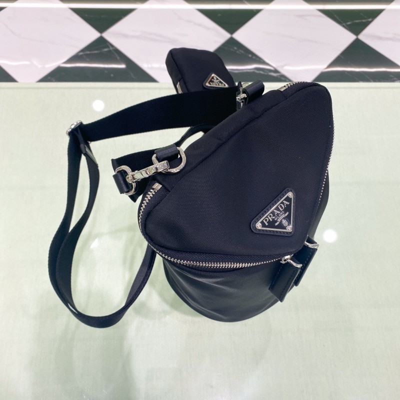 Re-Nylon Re-Nylon XLeather Triangle Shoulder Bag“21*15*15CM”-086=