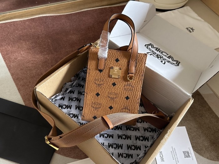 Aren Tote in Visetos Bag“17.5*13.5*4.8CM”-072=