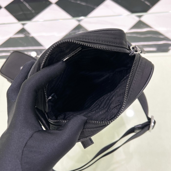 Re-nylon And Saffiano Leather Shoulder Bag“20*16*5CM”-087=