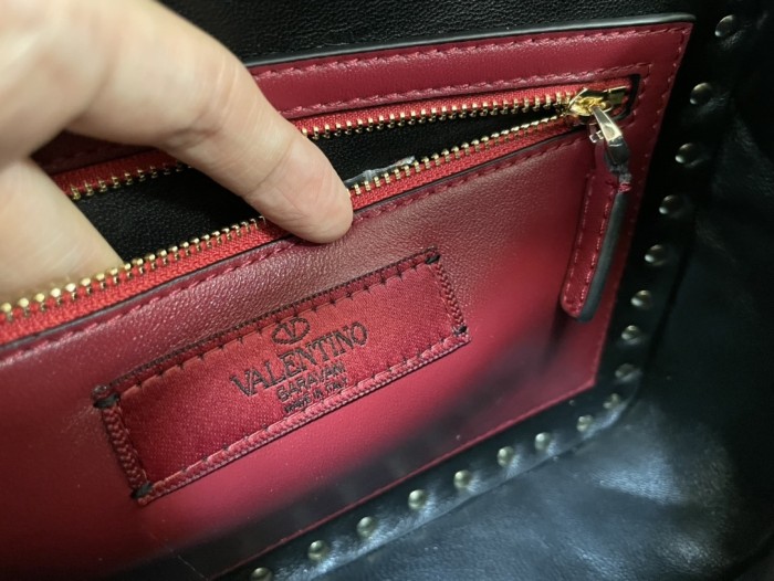 Rockstud Spike Shoulder Bag“24*16*6.5CM”-057=