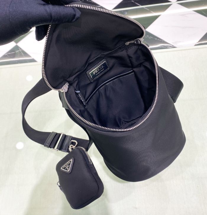 Re-Nylon Re-Nylon XLeather Triangle Shoulder Bag“21*15*15CM”-086=