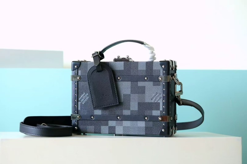 Mini Square Trunk  “17*17*8CM” 058