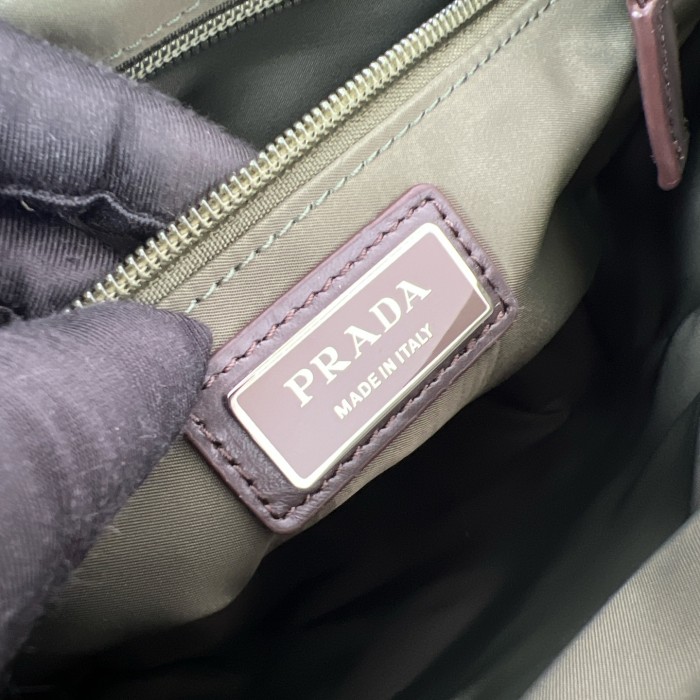 Medium Re-Nylon and suede shoulder bag“22.5*19*10CM”-088=
