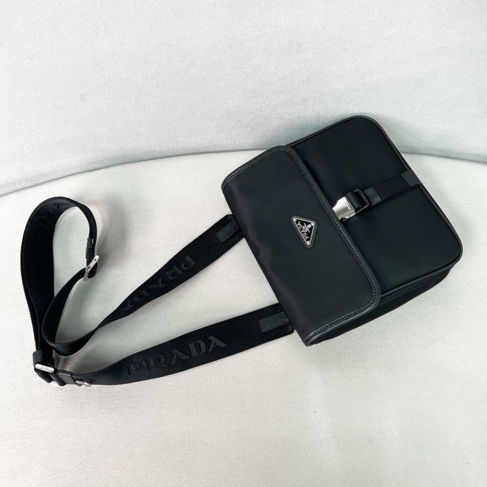 Re-Nylon and Saffiano leather shoulder bag“22*20*7CM”-087=