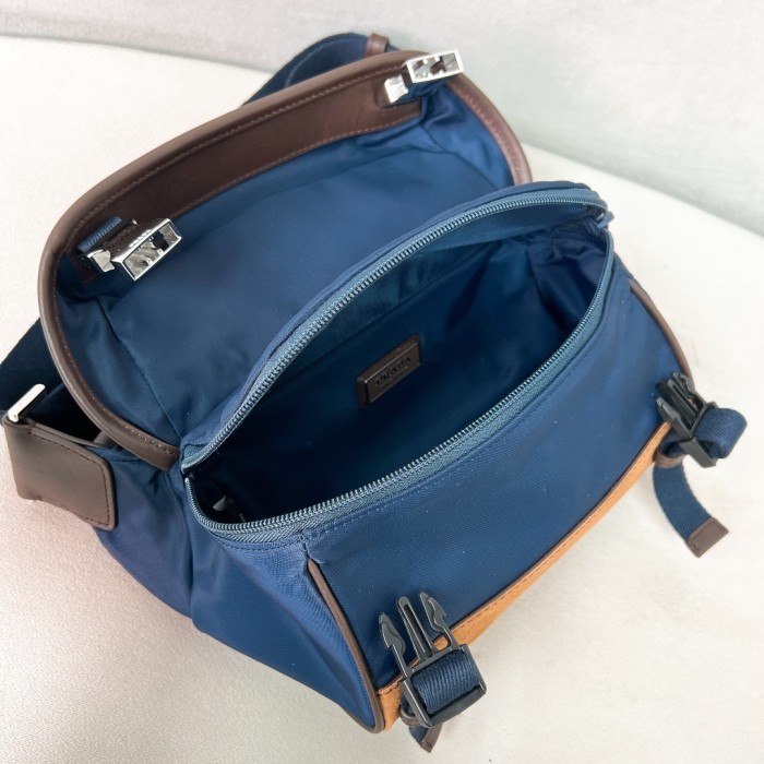 Re-Nylon And Saffiano Leather Shoulder Bag“22*12.5*10CM”-087=