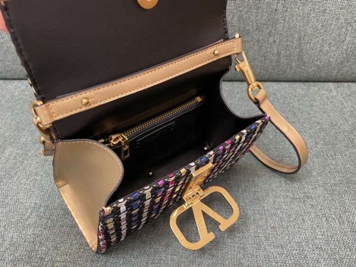 VSLING Handbag in Woven-Metallic-Leather“22*16*9CM”-039=