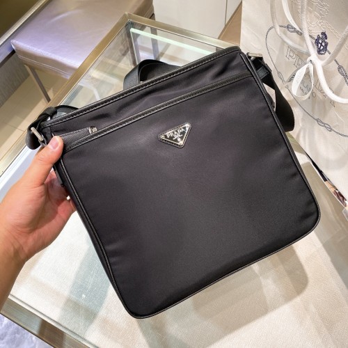 Re-Nylon And Saffiano Leather Shoulder Bag“27*26*6CM”-009=