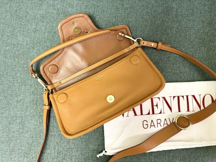 Vlogo 1960 Nappa Leather Shoulder Bag“26*13*9CM”-008=