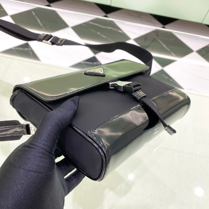 Re-Nylon And Leather Smartphone Case“18*14*3CM”-005=