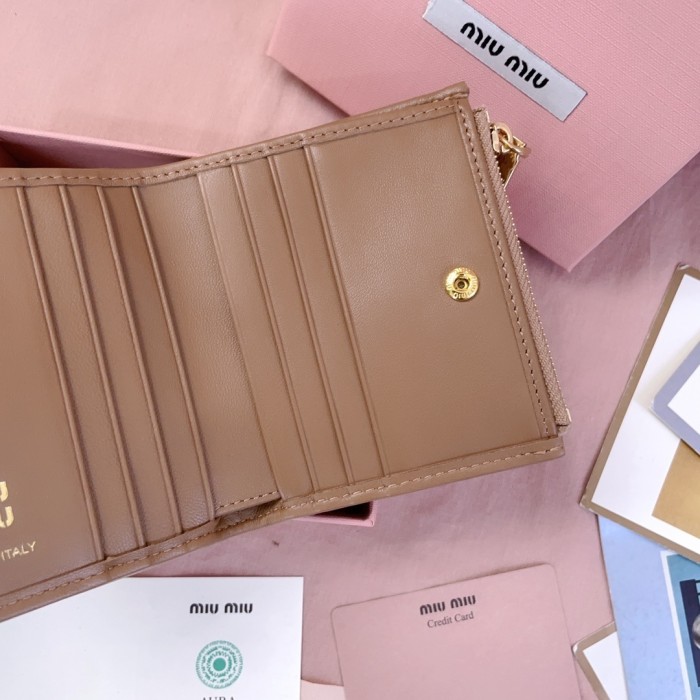 Small wallet in matelassé nappa leather“11.5*8CM”-023=