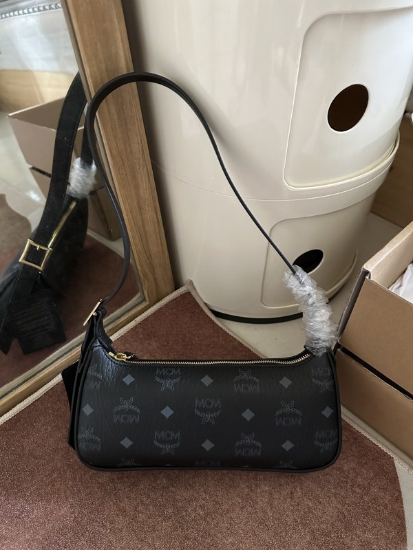 Aren Shoulder Bag in Visetos Bag“26.5*13.5*6.5CM”-062=