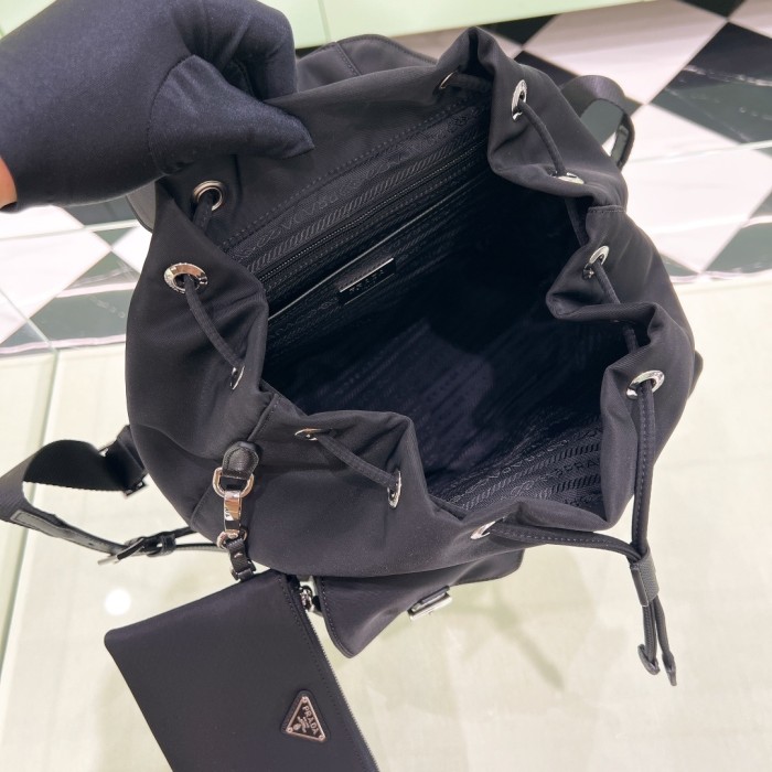 Re-Nylon Backpack“32*30*15CM”-089=