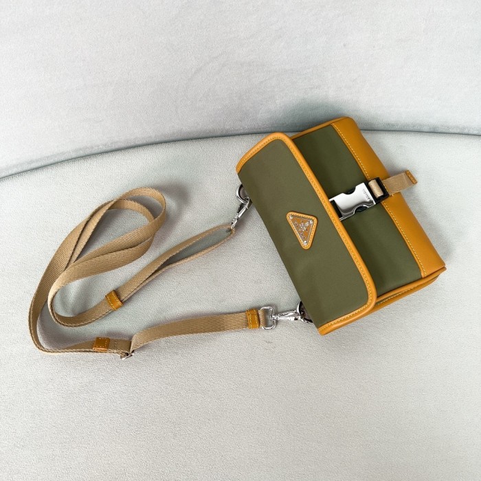 Re-Nylon And Leather Smartphone Case“18*14*3CM”-054=