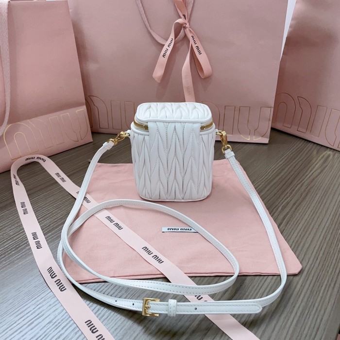 White Matelassé Nappa Leather Micro Bag“10.5*9.5*7CM”-007=