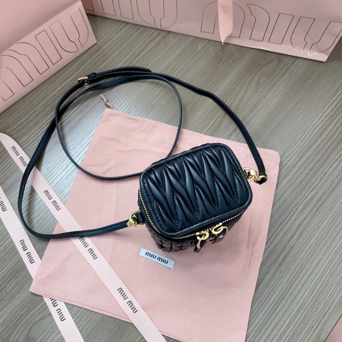 Black Matelassé Nappa Leather Micro Bag“10.5*9.5*7CM”-007=