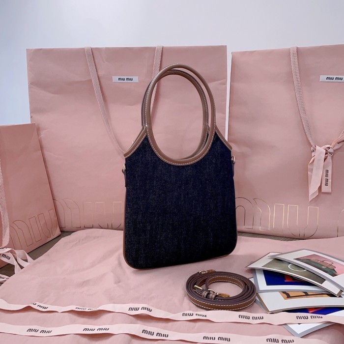 lVY Canvas And Leather Bag“24*20CM”-026=