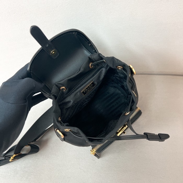 Black Medium Re-Nylon Backpack“18*15*11CM”-087=