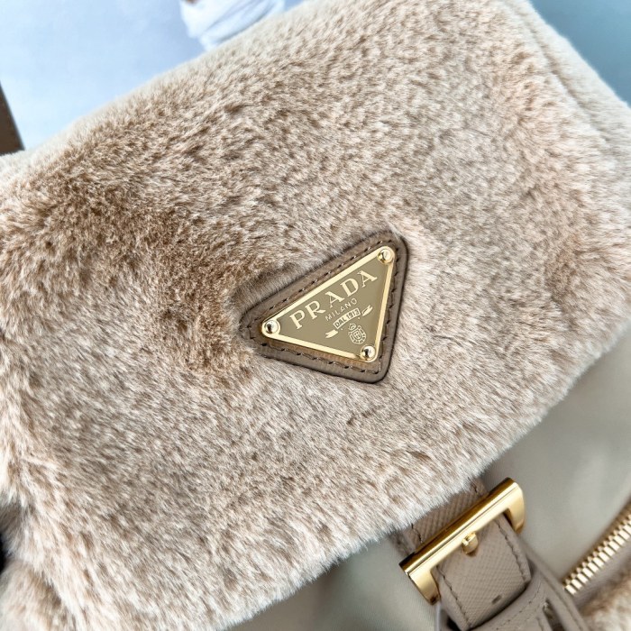 Deserto Re-Nylon And Shearling Backpack“25*20.5*11.5CM”-089=