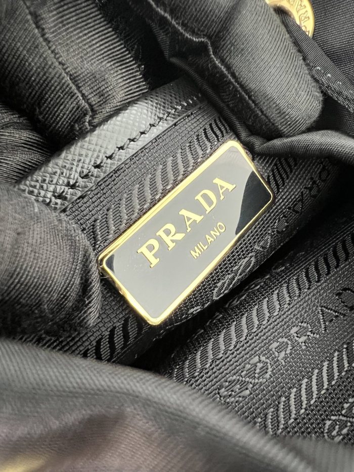 Re-Edition 1978 small Re-Nylon backpack“28*23.5*12CM”-089=