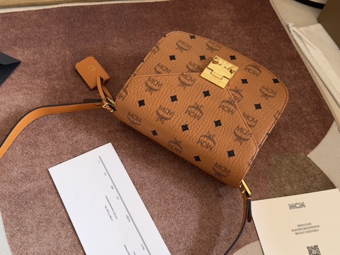 Cognac Visetos Coated Canvas and Leather Patricia Crossbody Ba“21*19*8CM”-062=