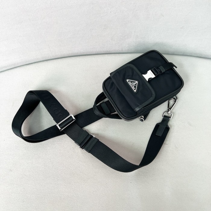Re-Nylon And Leather Smartphone Case“17*11.5*4.5CM”-086=
