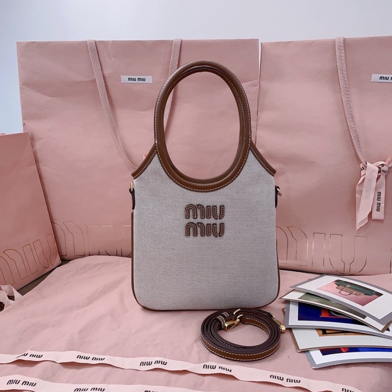 lVY Canvas And Leather Bag“24*20CM”-026=